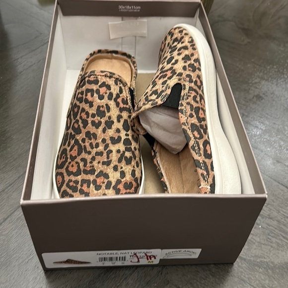 LifeStride NOTABLE Animal Printed Clogs - Picture 2 of 8